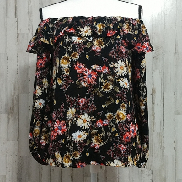 NWT h.i.p. Off the Shoulder Black Floral Bl - Picture 1 of 8